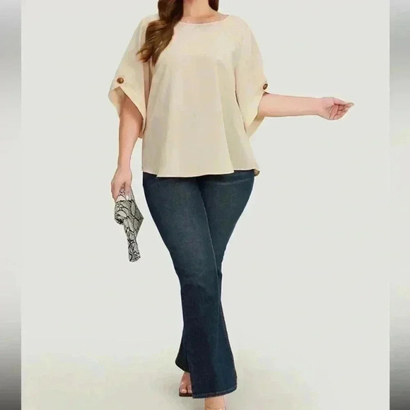 NWT!Stone button detail flounce sleeve blouse size 12 or large - Picture 3 of 8